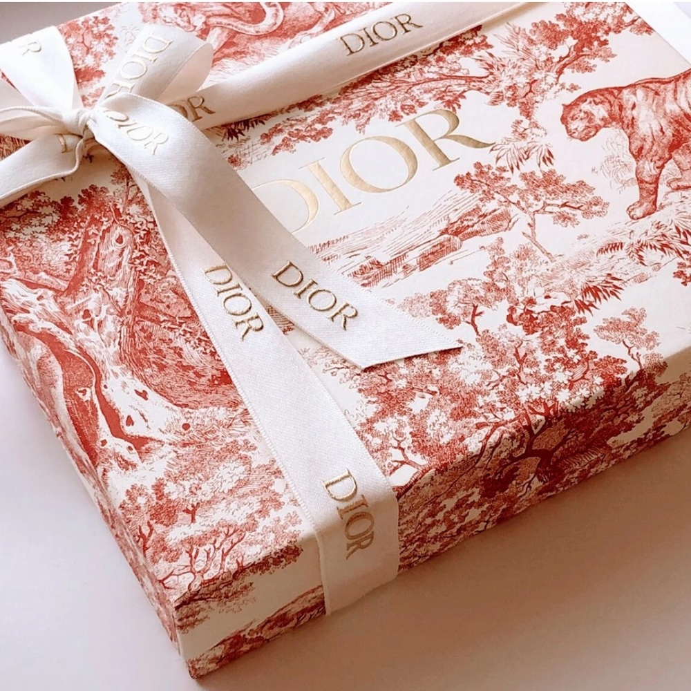 Dior Red and White Toile de Jouy Box with Ribbon - Picture 2 of 6